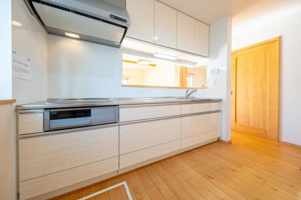 飯能市岩沢　中古戸建 キッチン