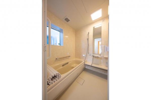 飯能市岩沢　中古戸建 浴室