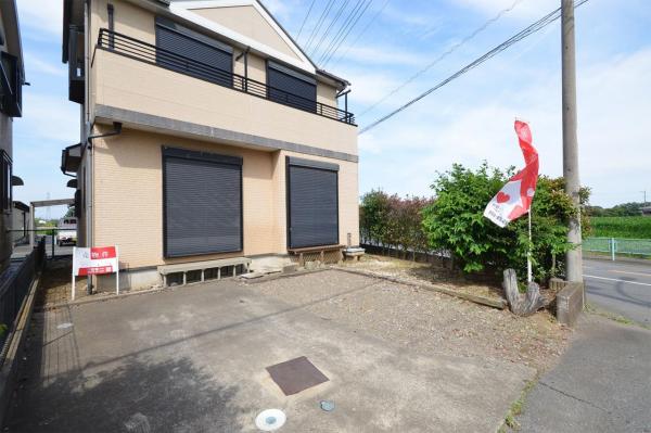 【住協のお預かり物件】日高市鹿山　中古一戸建て  駐車場