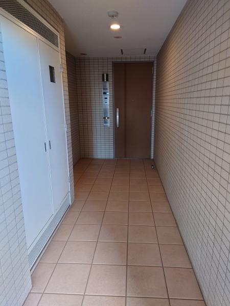 グランジオ武蔵野　4階 玄関