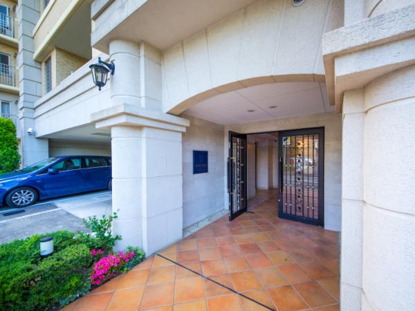 グランシティ練馬中村橋　4階 エントランス（外）