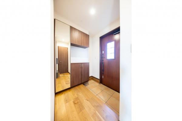 【売主物件】小平市花小金井3丁目　中古戸建 玄関