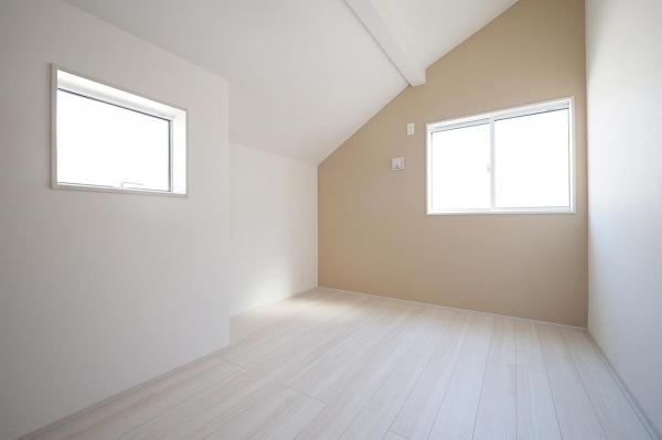 西東京市保谷町5丁目　新築一戸建て 洋室