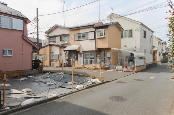 【住協だけのお預かり物件】所沢市若狭4丁目 土地 前面道路含む現地写真