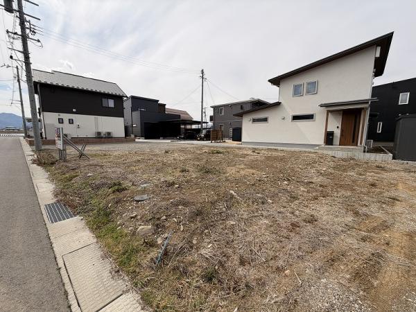 土地 塩尻市大字広丘野村 JR篠ノ井線広丘駅 1,230万円~1,344万円
