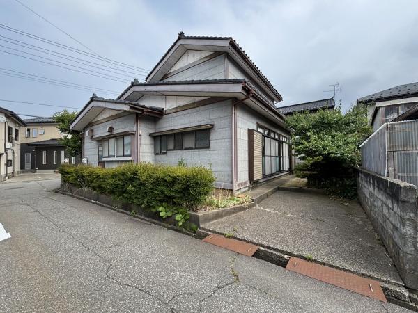 中古戸建 柏崎市米山台３丁目 JR信越本線柏崎駅 500万円