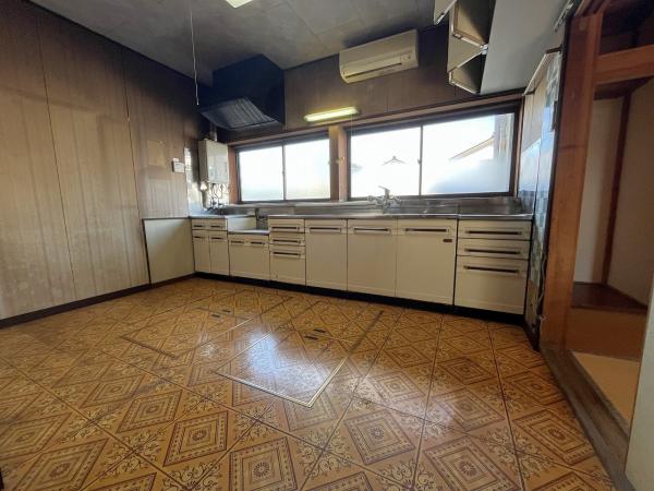 中古戸建 柏崎市関町 JR信越本線柏崎駅 498万円