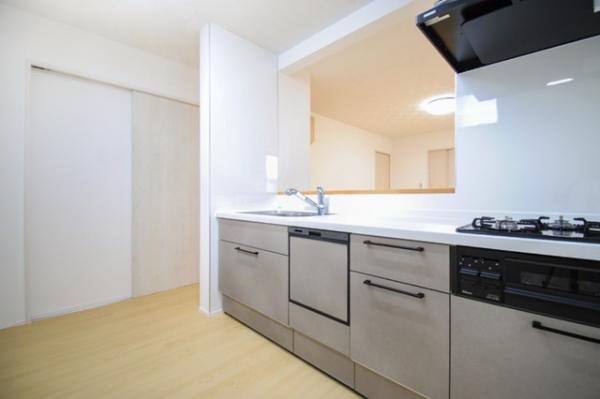 中古戸建 燕市杉柳 JR弥彦線燕三条駅 1,698万円