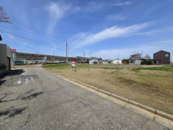 土地 三条市荒町２丁目 JR弥彦線北三条駅 1,500万円