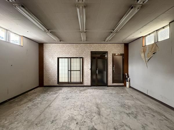店舗事務所 長野市大字中御所岡田町 JR篠ノ井線長野駅 2,490万円