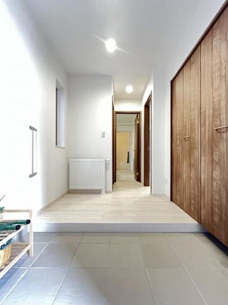 【京阪の家】ローズグランデ南11西17 玄関