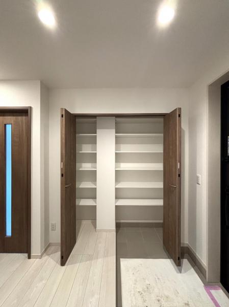 【京阪の家】ローズグランデ南11西17 収納