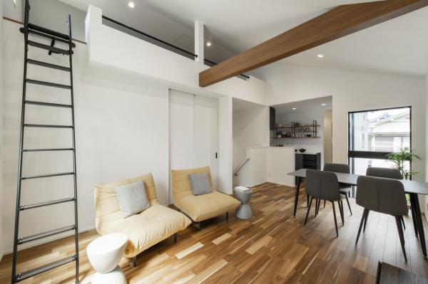 QUEAD星田北 リビング