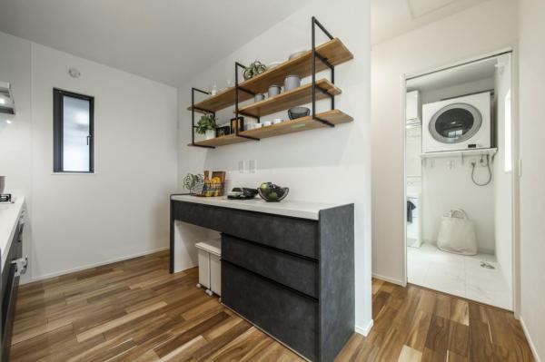 QUEAD星田北 収納