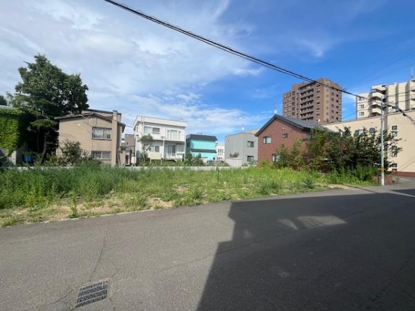 土地 札幌市中央区宮の森四条３丁目23番3、23番4（住居表示未確定） 札幌市東西線二十四軒駅 3,330万円