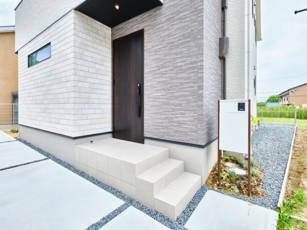 ローズプレイス京都藤森 玄関