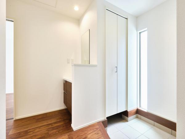 ローズプレイス京都藤森 玄関