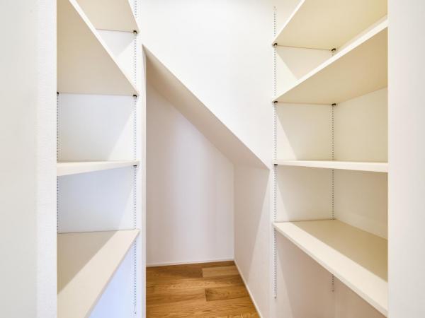 ローズプレイス京都藤森 収納