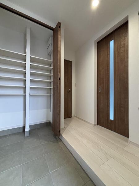 【京阪の家】ローズグランデ北43東3 玄関