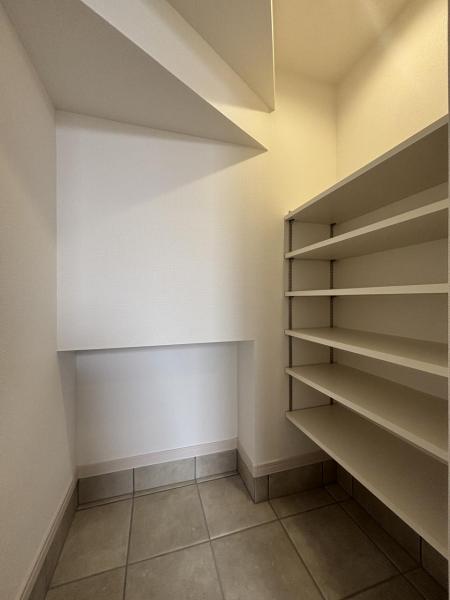 【京阪の家】ローズグランデ北43東3 洋室