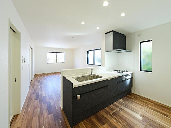 ローズプレイス八幡男山指月 同仕様写真（内観）