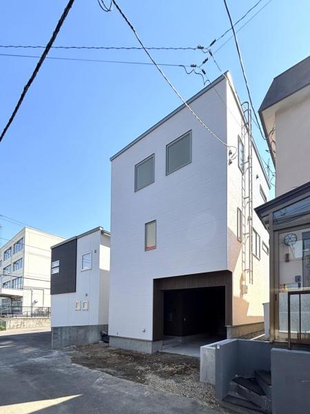 新築戸建 札幌市東区本町一条１丁目3番14-2号 札幌市東豊線環状通東駅 4,090万円
