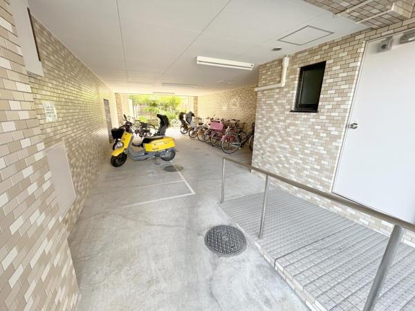 与野本町第弐ローヤルコーポ 