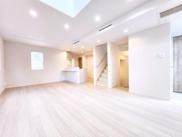 中古戸建 さいたま市中央区鈴谷８丁目 JR埼京線与野本町駅 5,680万円