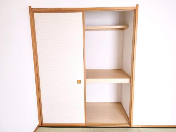 中央区鈴谷5丁目　中古戸建 収納