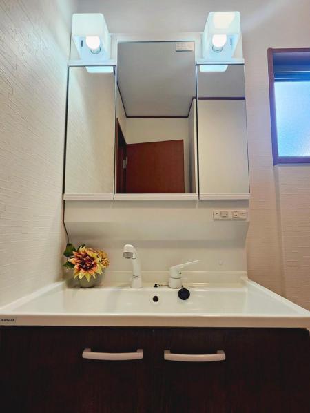 城町1丁目　中古戸建 洗面化粧台