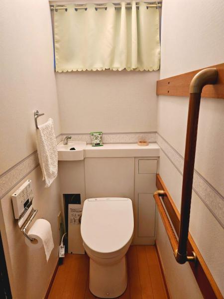 西原台1丁目　戸建 トイレ