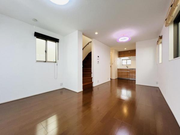 新宿区新宿7丁目 リビング