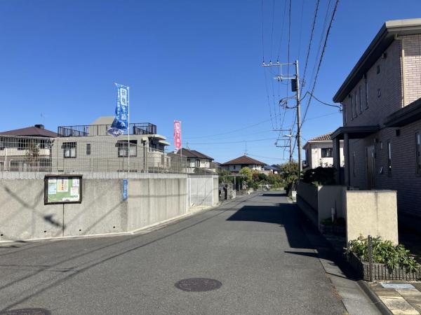 八王子市みなみ野3丁目　4区画（建築条件なし） 前面道路含む現地写真