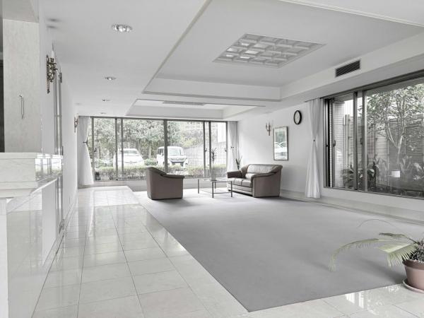 ドミナス多摩・南大沢 エントランスホール