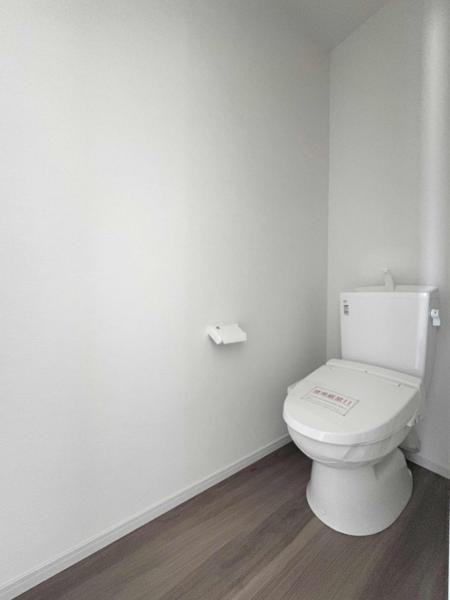 八王子市兵衛２丁目　新築戸建 トイレ