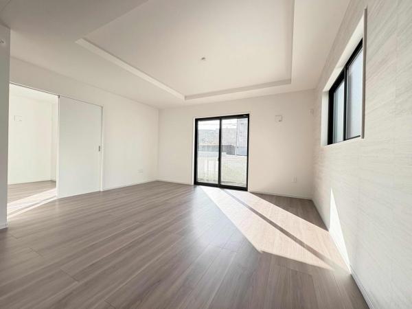 八王子市兵衛２丁目　新築戸建 リビングダイニング