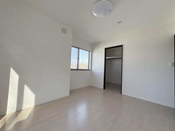 八王子市片倉町2899-12　戸建 洋室