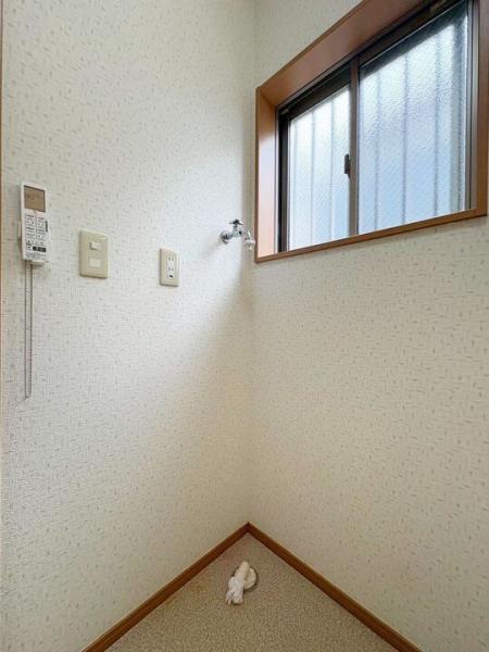 小平市天神町1丁目の戸建 ランドリースペース