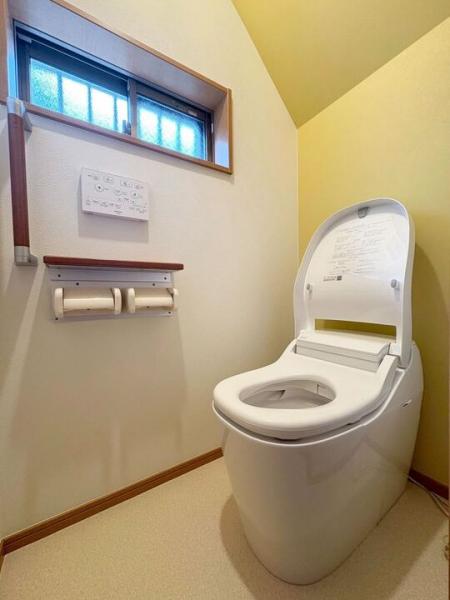 小平市天神町1丁目の戸建 トイレ