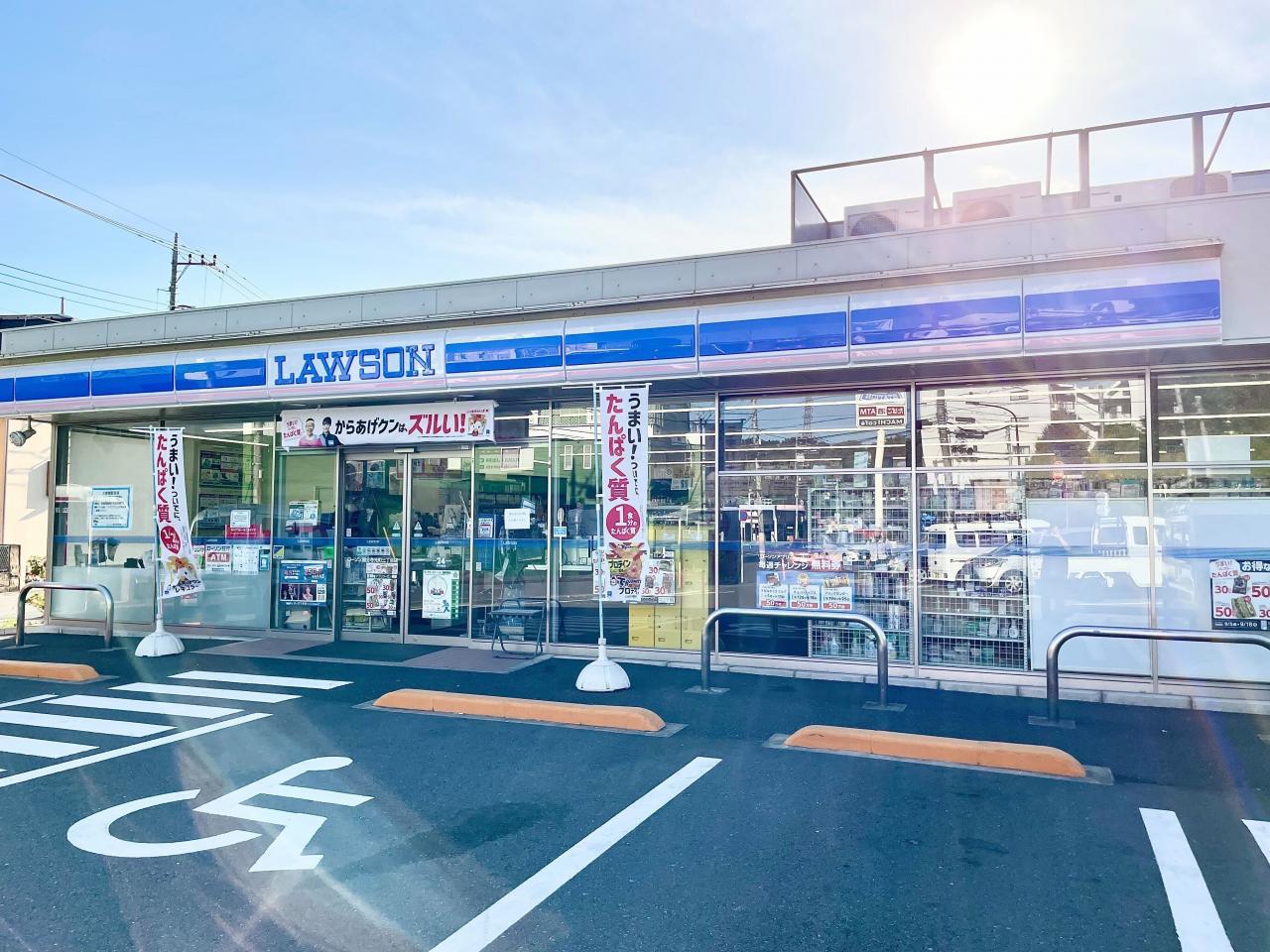 国分寺市光町3丁目の戸建 駐車場