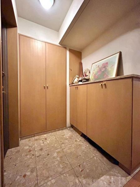 ヴィラージュ・ヴェール七番館 玄関