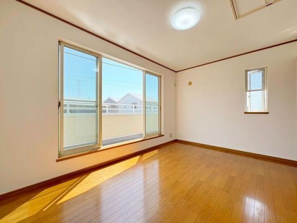 東村山市廻田町1丁目の戸建 寝室