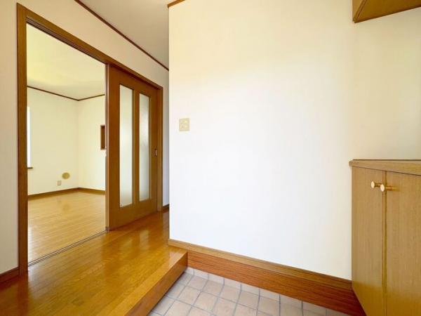 東村山市廻田町1丁目の戸建 玄関