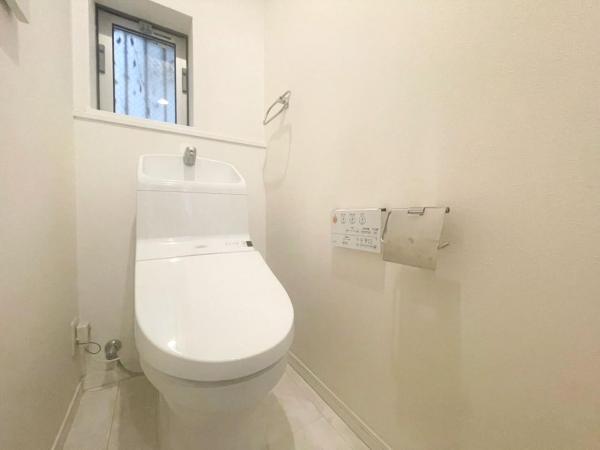 豊島区長崎3丁目　中古戸建 トイレ