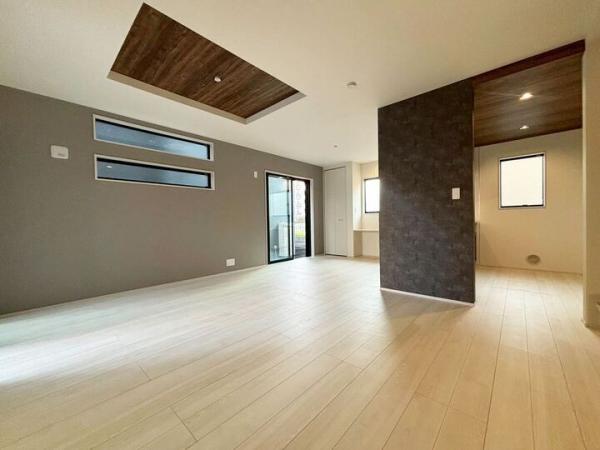 小平市小川東町5丁目の新築戸建　ラスト1棟 リビング