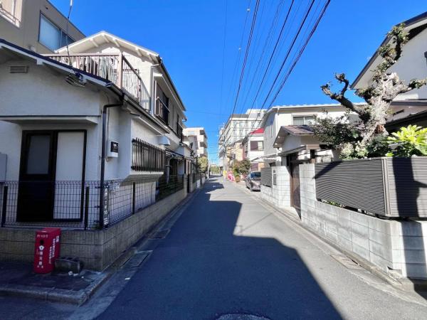 北区志茂1丁目 中古戸建 前面道路含む現地写真