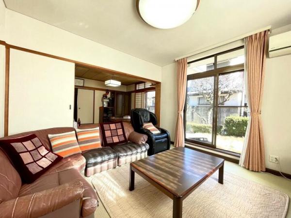東村山市栄町2丁目の戸建 リビング