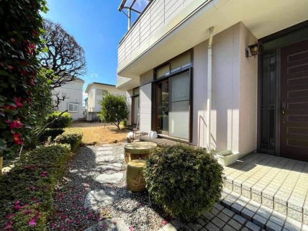 東村山市栄町2丁目の戸建 玄関