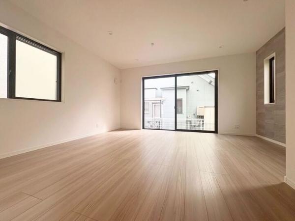 小金井市貫井南町1丁目の新築戸建 リビング