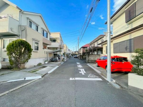 府中市四谷3丁目の土地 前面道路含む現地写真